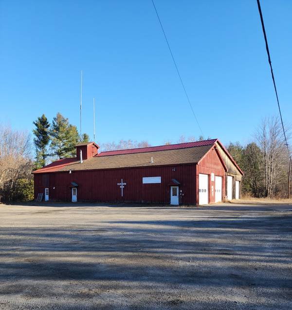 2660 Western AVE, Newburgh, ME 04444