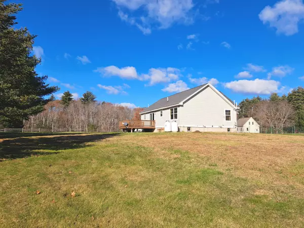 Alfred, ME 04002,405 Mouse LN