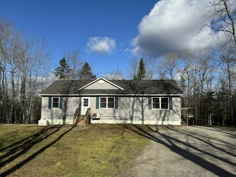 45 Egypt LN, Franklin, ME 04634
