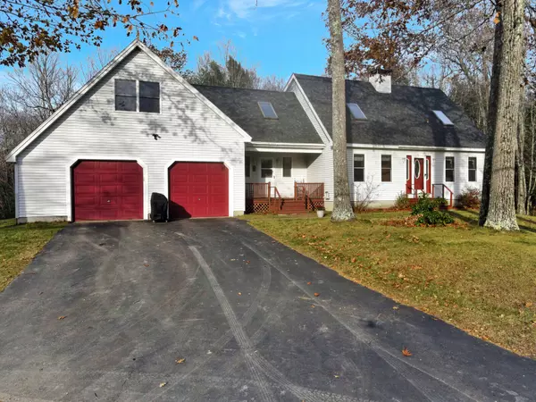 Vassalboro, ME 04989,25 Cook Hill RD