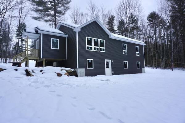 4 Sophia's WAY, Norway, ME 04268