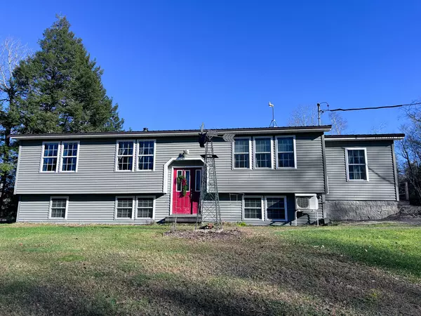 88 Skunk Hill RD, Lee, ME 04455