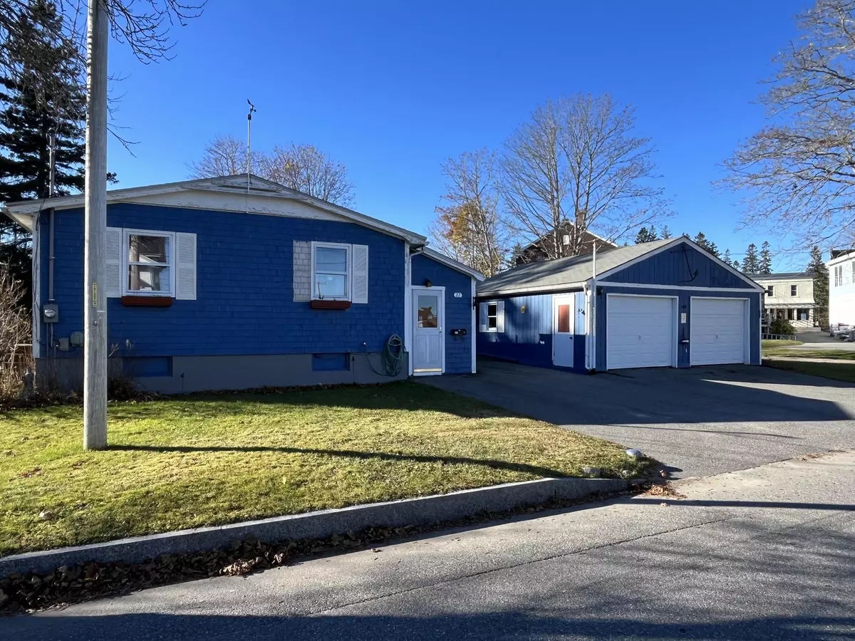 Winter Harbor, ME 04693,22 Harbor RD