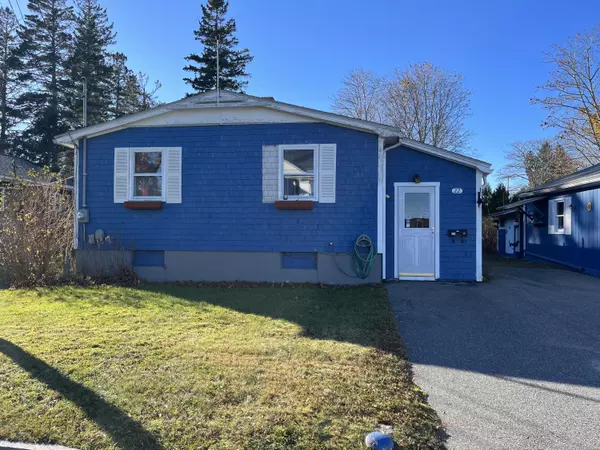 Winter Harbor, ME 04693,22 Harbor RD