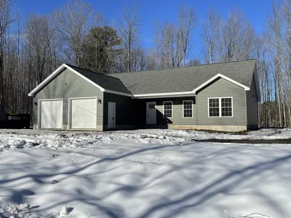 Sidney, ME 04330,46 Lindsay WAY