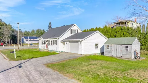Auburn, ME 04210,4 Arbania ST