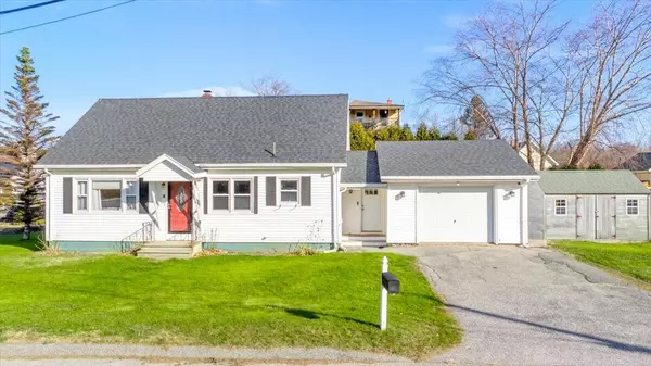 4 Arbania ST, Auburn, ME 04210
