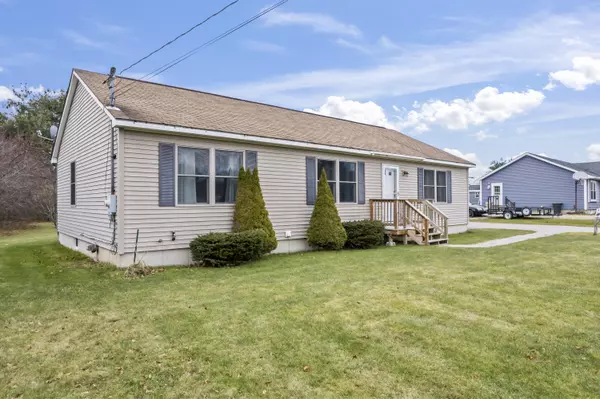 Richmond, ME 04357,68 Lincoln ST