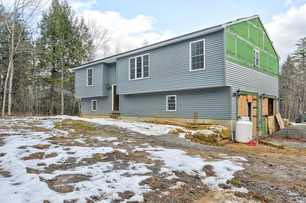 3 College WAY, Fryeburg, ME 04037