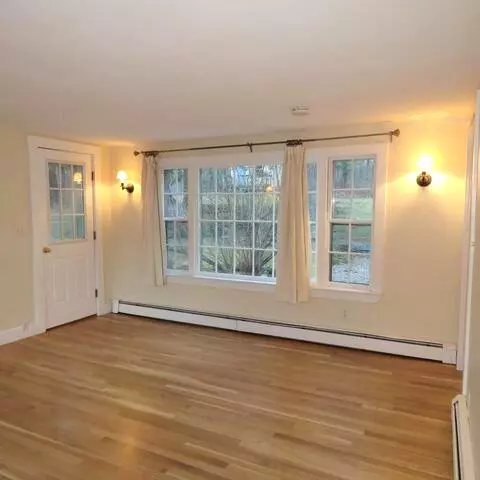 Falmouth, ME 04105,95 Falmouth RD