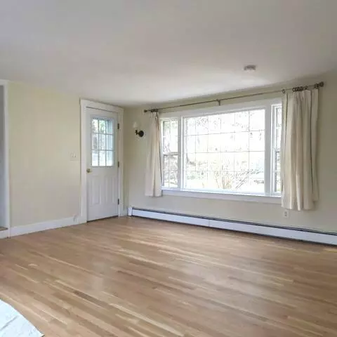 Falmouth, ME 04105,95 Falmouth RD