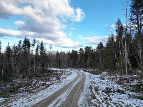 Maxfield, ME 04448,20 River RD