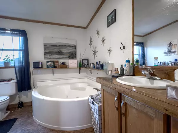 Norridgewock, ME 04957,18 Wilder Hill RD