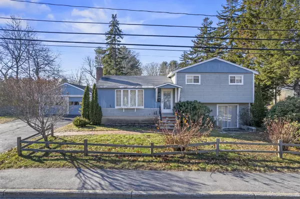 1 Patricia RD, Brunswick, ME 04011