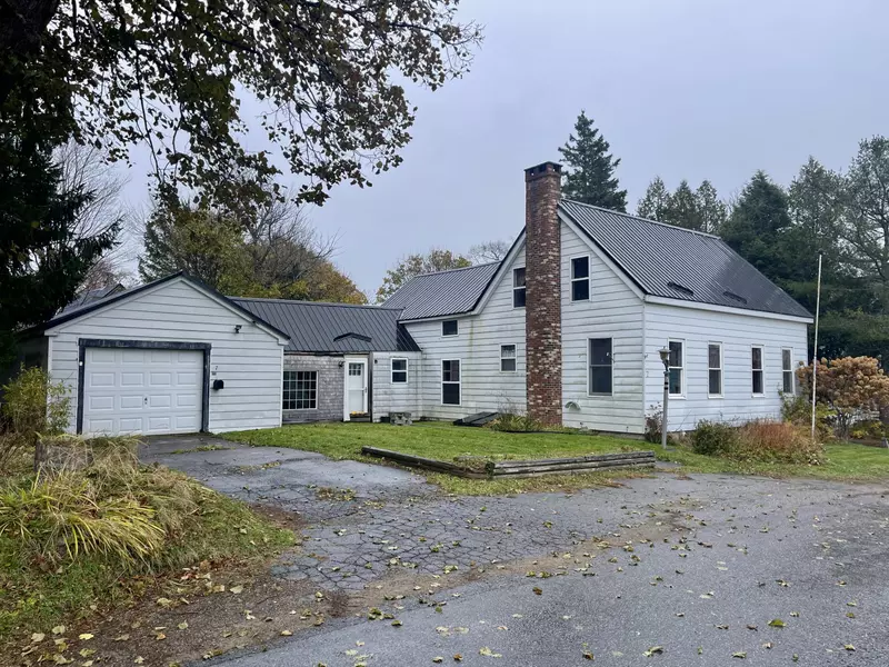 7 Third ST, Eastport, ME 04631