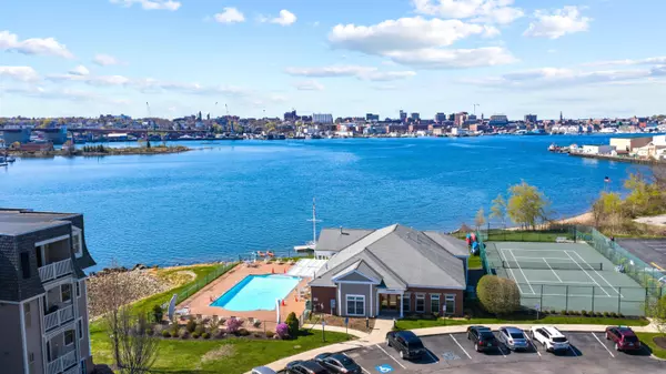 1 River Place DR #B-110, South Portland, ME 04106