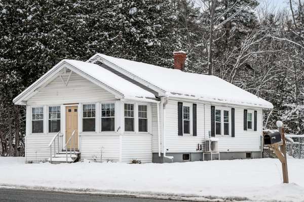 899 N Main ST, Brewer, ME 04412