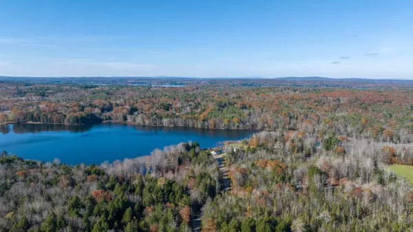 102 Manning DR, West Gardiner, ME 04345