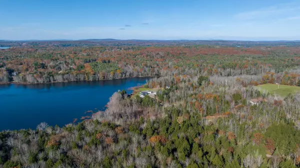 West Gardiner, ME 04345,102 Manning DR