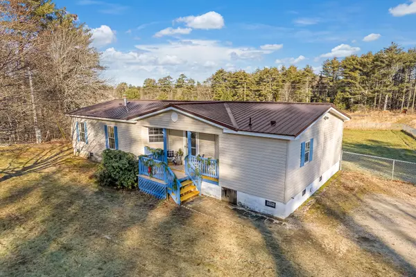 Topsham, ME 04086,848 Middlesex RD