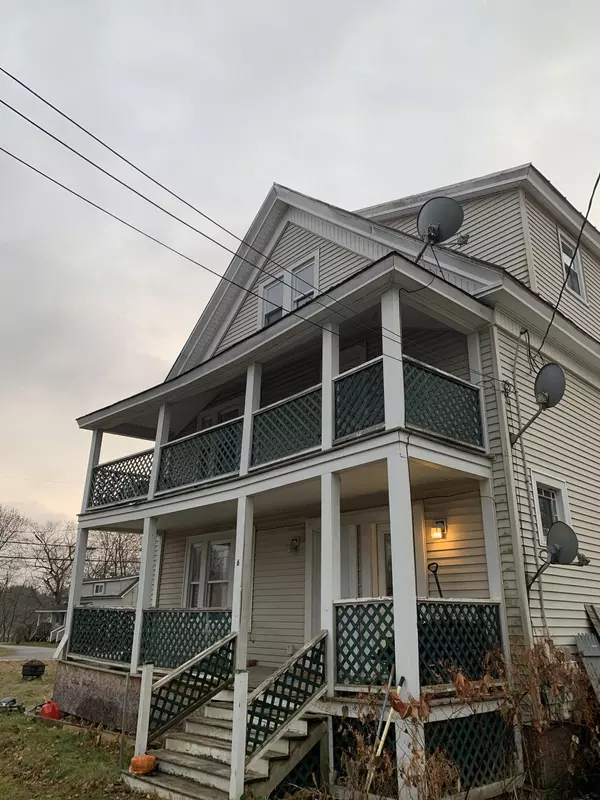 6 Grove ST, Waterville, ME 04901