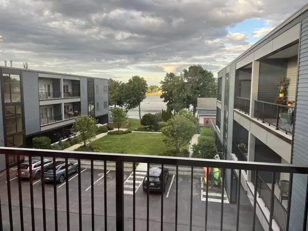 South Portland, ME 04106,72 Ocean ST #305