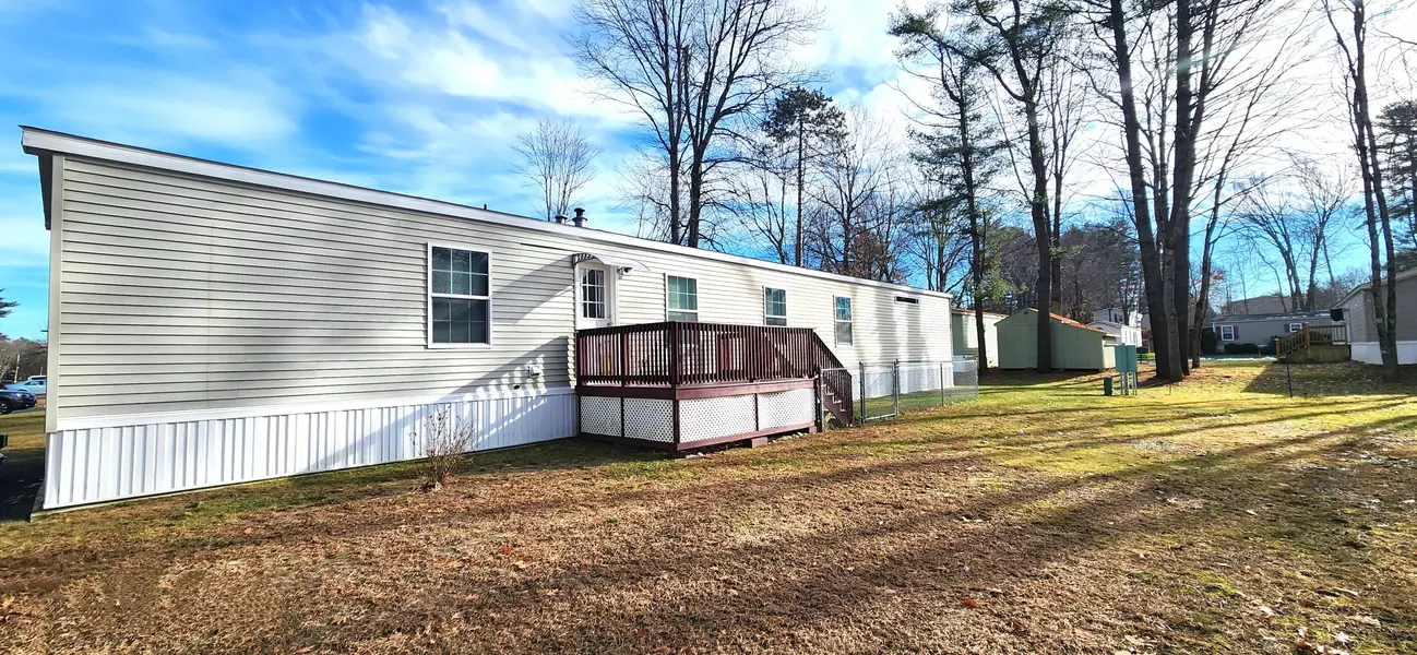 96 Pinewoods RD, Lisbon, ME 04250