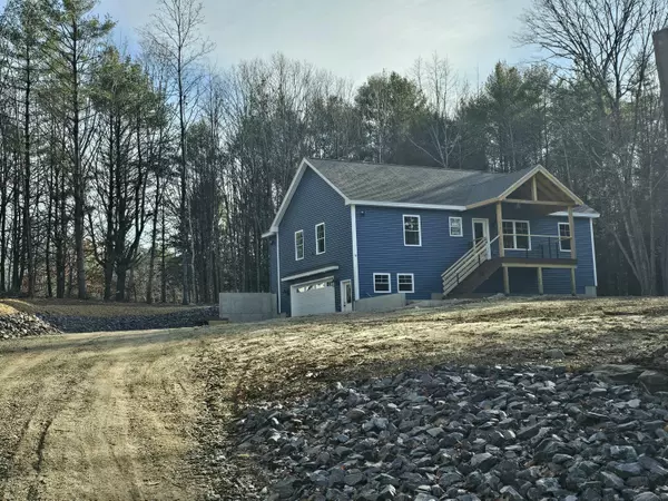 9 Jenny DR, Gray, ME 04039
