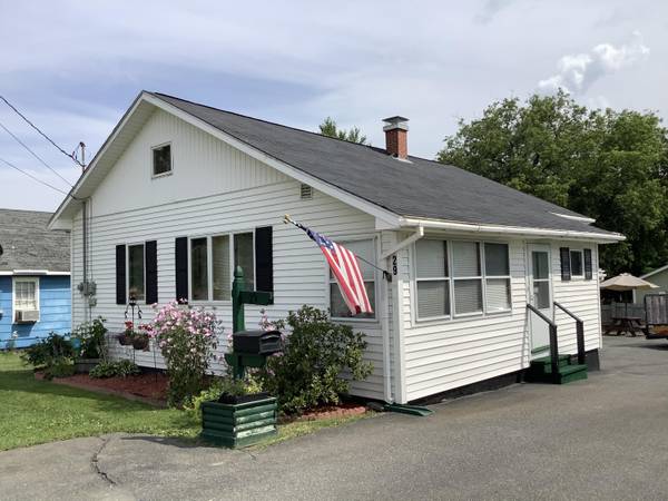 29 Vaughn ST, Caribou, ME 04736