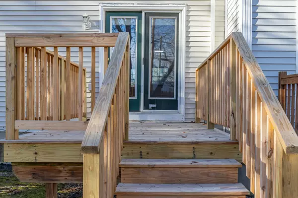 Milford, ME 04461,4 River Village DR #4