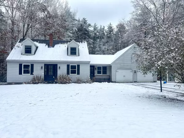 12 Adeline DR, Gorham, ME 04038