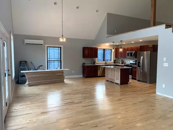 Limington, ME 04049,751 Sokokis AVE