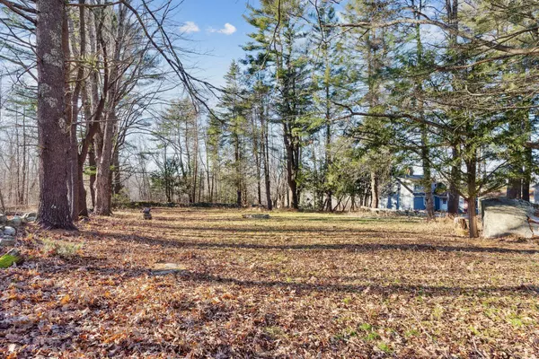 72 Stahl Farm RD, Waldoboro, ME 04572