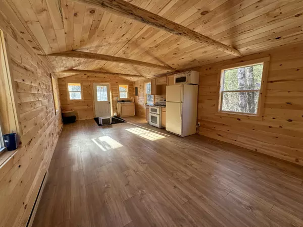 Prentiss Twp T7 R3 Nbpp, ME 04487,36 Tar Ridge RD