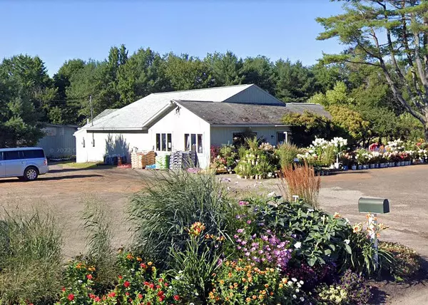 2215 US Route 202, Winthrop, ME 04364