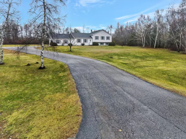 6 Marston RD, Waterville, ME 04901