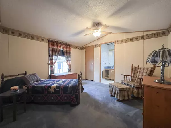 Poland, ME 04274,148 Tiger Hill RD