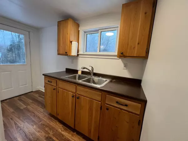 Wilton, ME 04294,998 Main ST