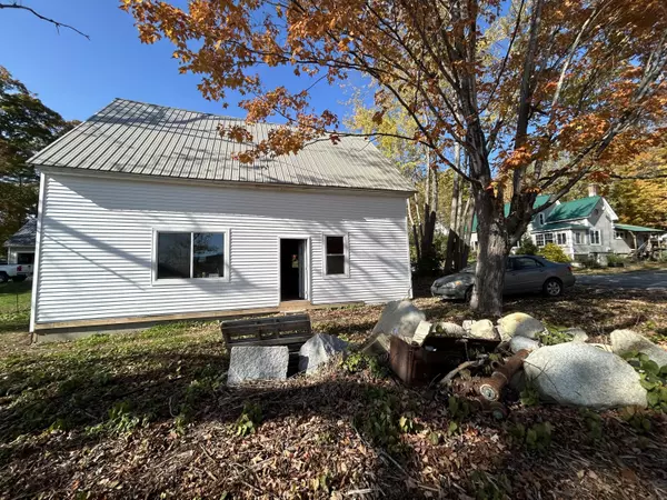 Monmouth, ME 04265,143 North Main ST