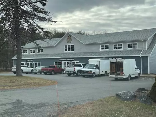 Rockport, ME 04856,461 Commercial ST