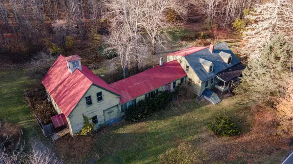 379 Winthrop Center RD, Winthrop, ME 04364