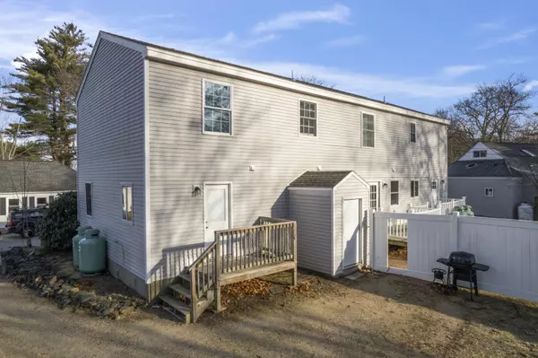 Kittery, ME 03904,12-14 Macdougal ST