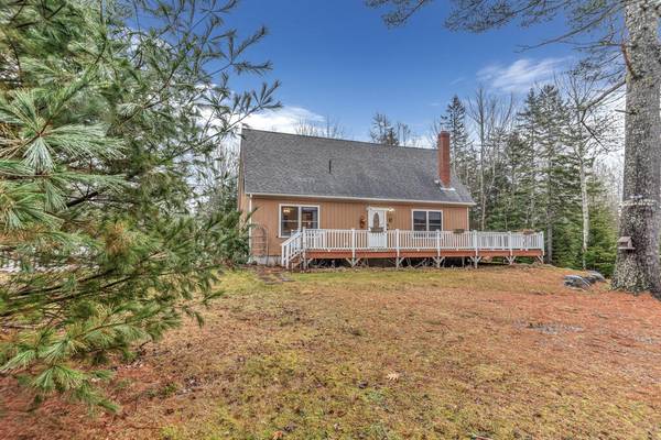 19 Horse Farm RD, Trenton, ME 04605