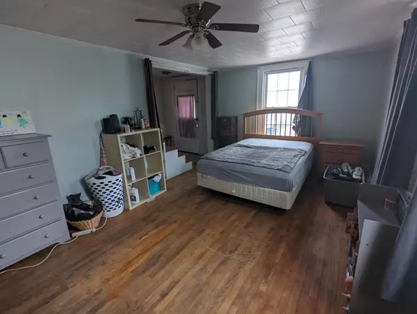 South Portland, ME 04106,40 Cash ST