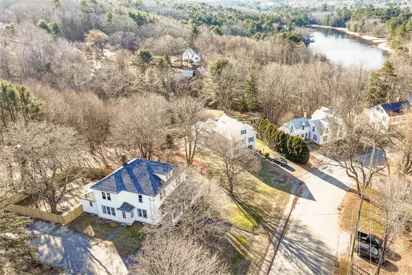 Warren, ME 04864,397 Main ST