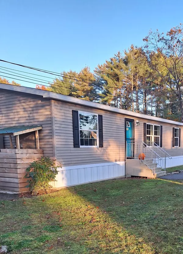 Gray, ME 04039,127 Shaker RD #8