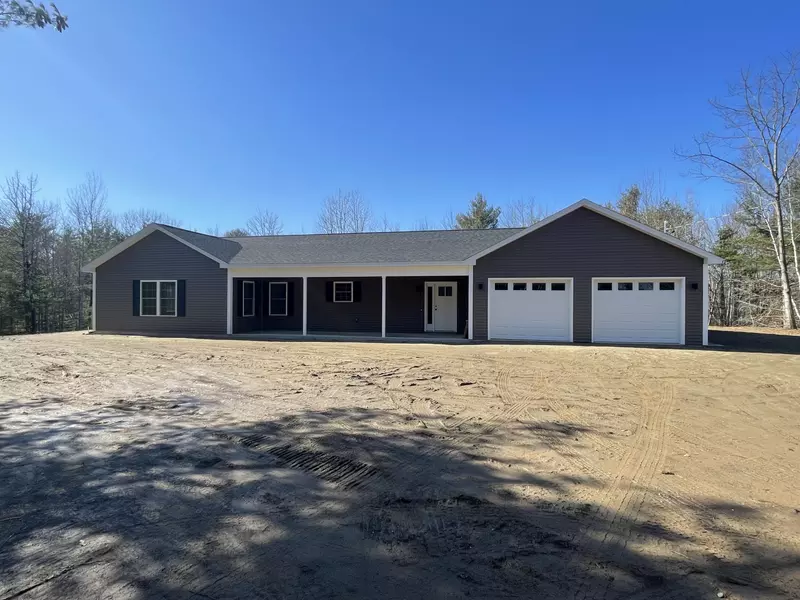 5 Howards LN, Windsor, ME 04363