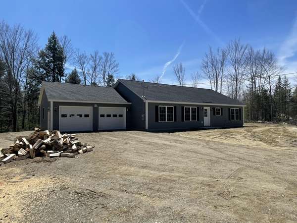 82 Snowberry LN, Palermo, ME 04354