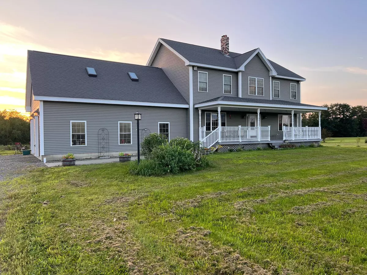 Hermon, ME 04401,316 Bog RD