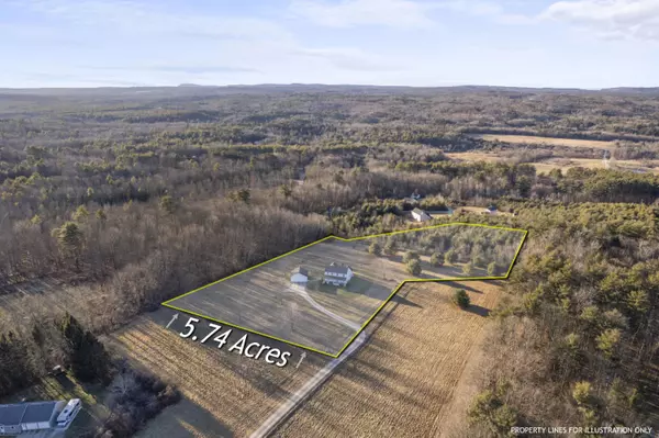 New Gloucester, ME 04260,20 Orchard LN